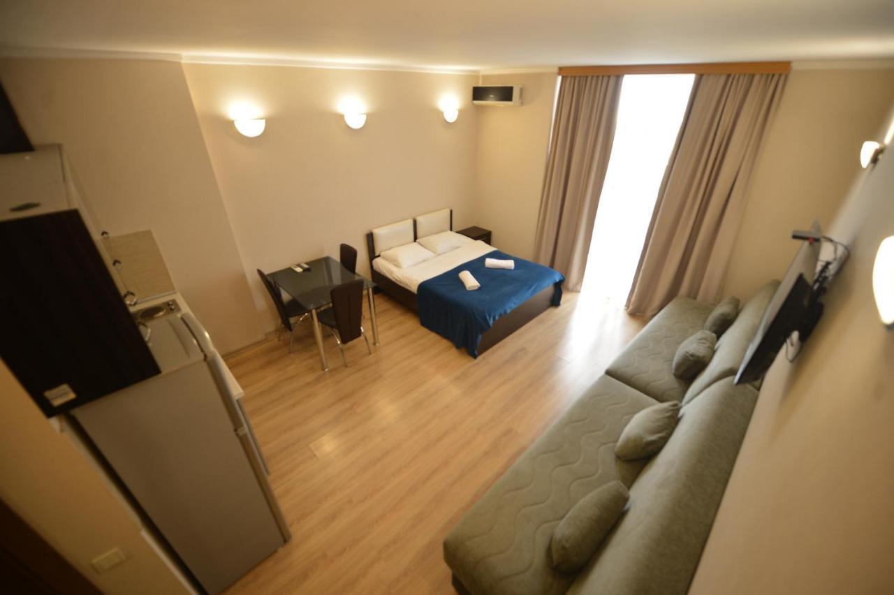 Orbi Apartament Appartamento Angisa Esterno foto