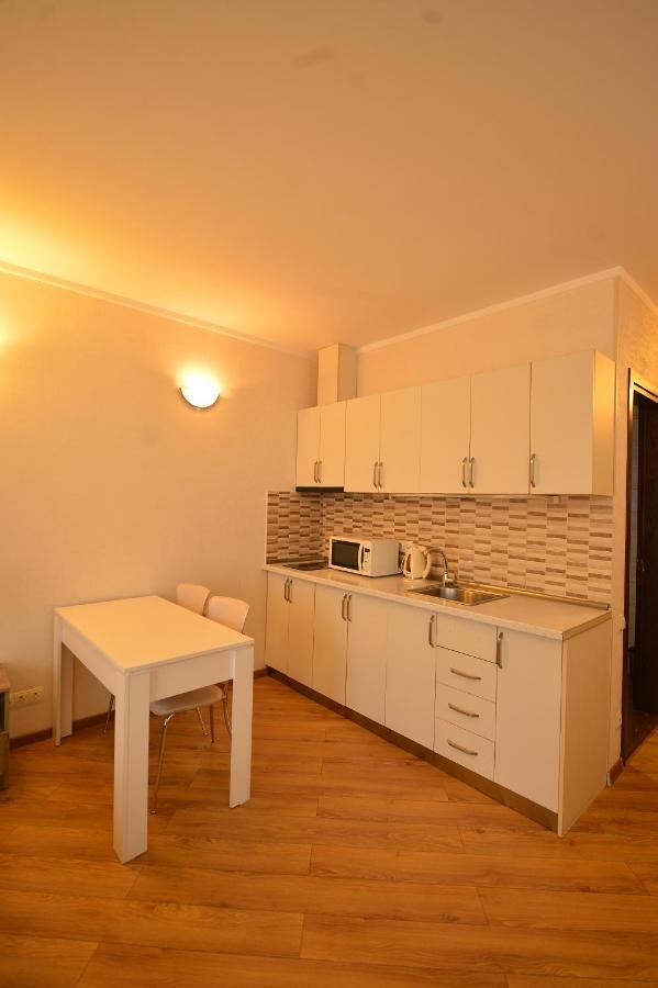 Orbi Apartament Appartamento Angisa Esterno foto